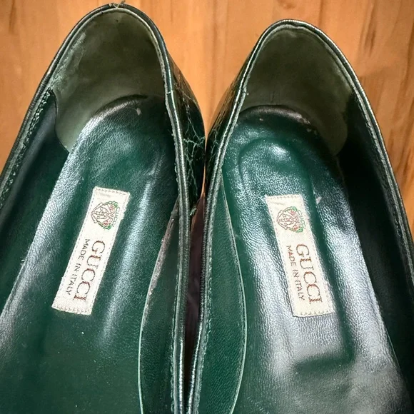 Gucci Vintage Green Crocodile Flats Size 5.5